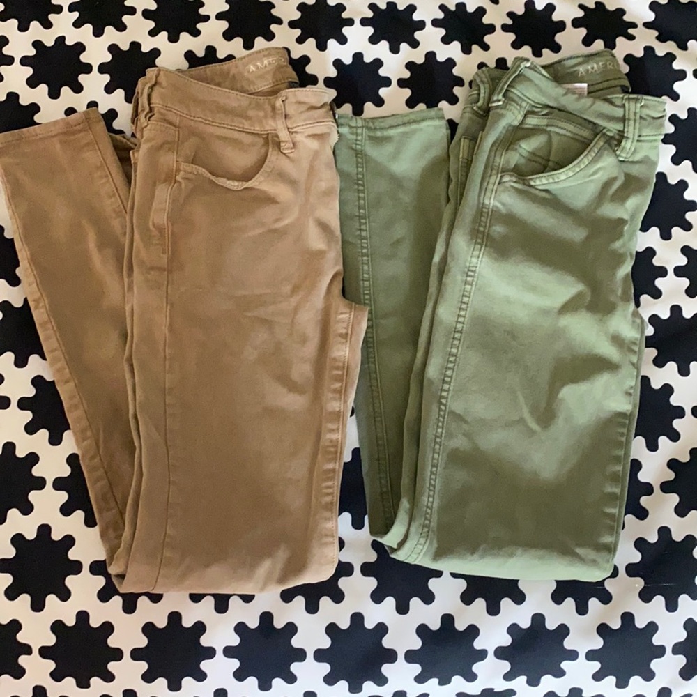 2 pair American Eagle pants